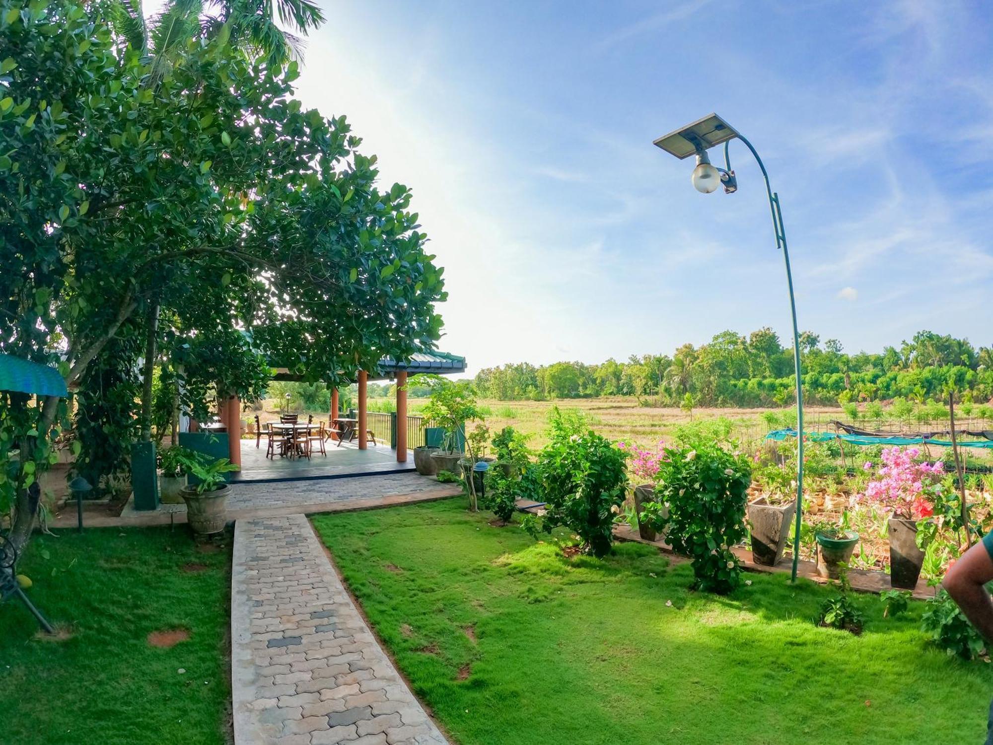 Mailagama Cinnamon Residence Kataragama Extérieur photo