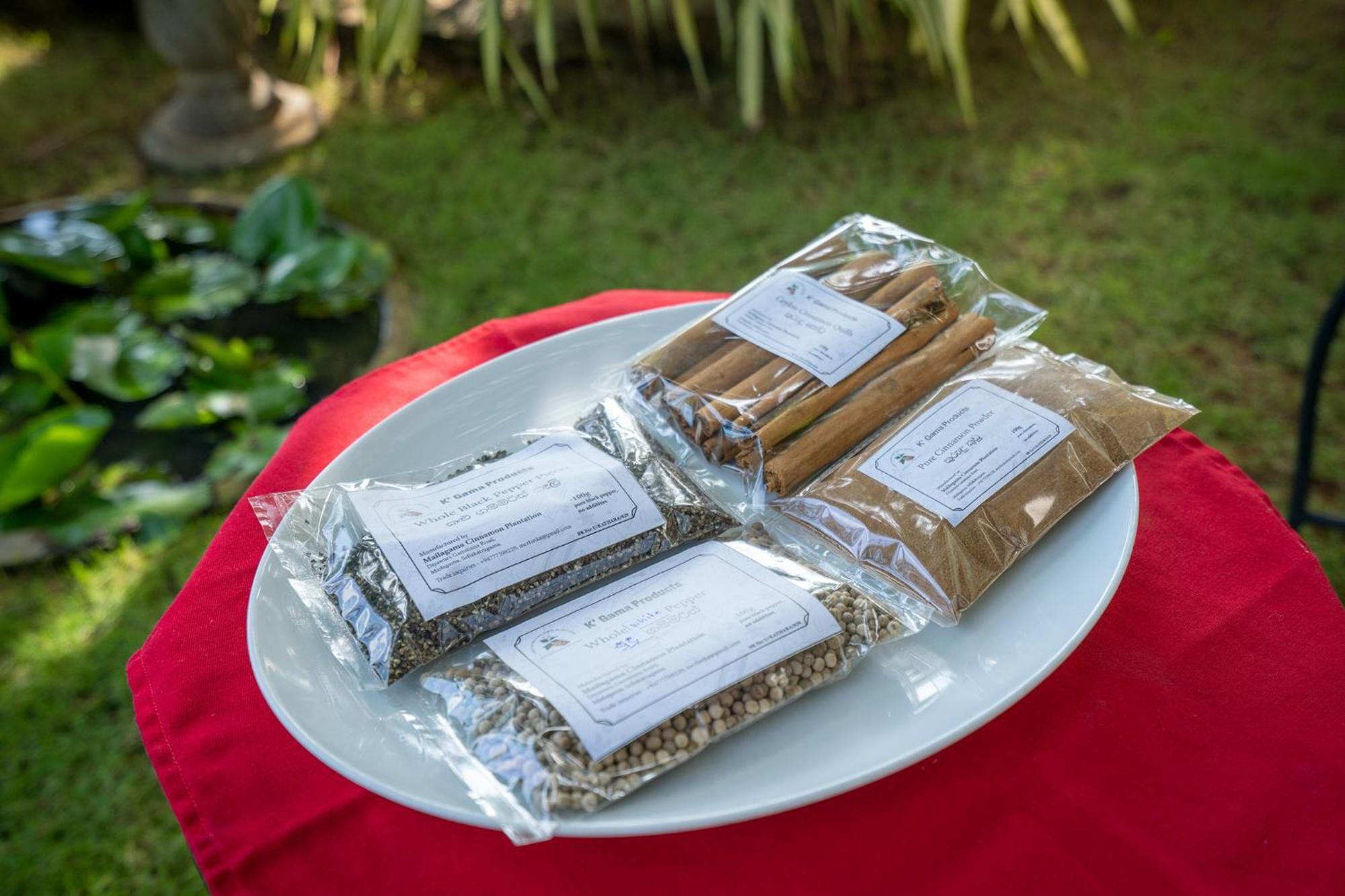 Mailagama Cinnamon Residence Kataragama Extérieur photo